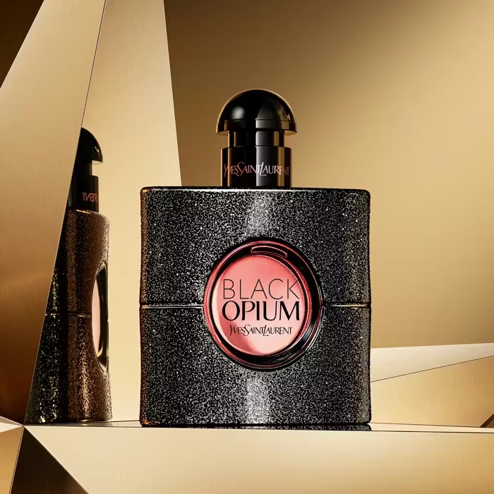 Yves Saint LaurentYSL BLACK OPIUMEau De Parfum 90ml Gift Set 3 Yves Saint LaurentYSL BLACK OPIUMEau De Parfum 90ml Gift Set
