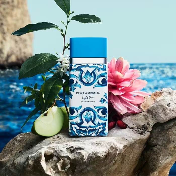 Dolce & GabbanaLIGHT BLUECapri In Love Eau De Parfum 100ml 2 Dolce & GabbanaLIGHT BLUECapri In Love Eau De Parfum 100ml