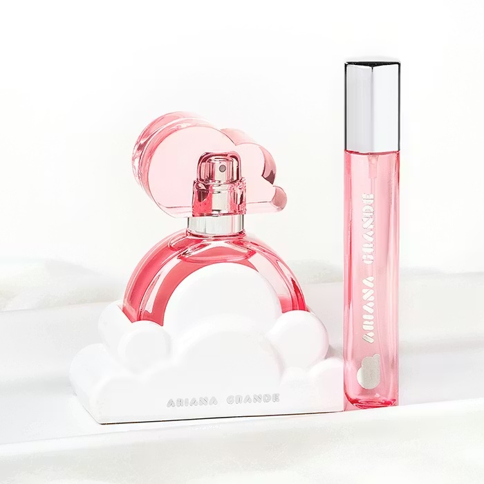 Ariana GrandeCLOUD PINKEau De Parfum 30ml Gift Set